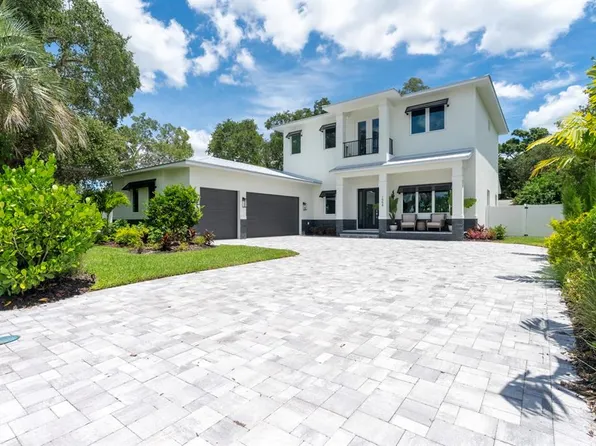 1954 Goldenrod St W, Sarasota, FL 34239