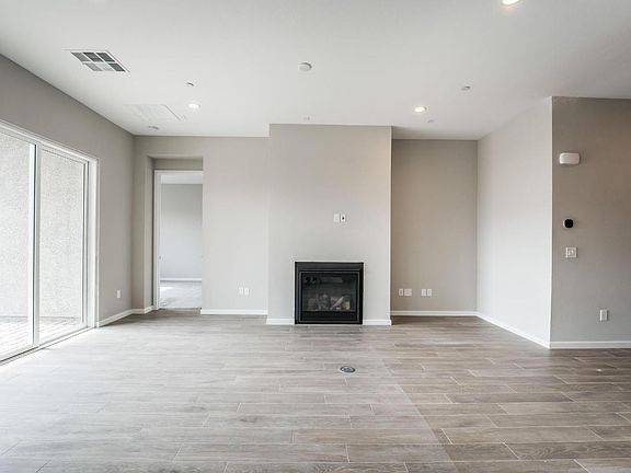 3rd image of 10185 Copper Meadow Ave