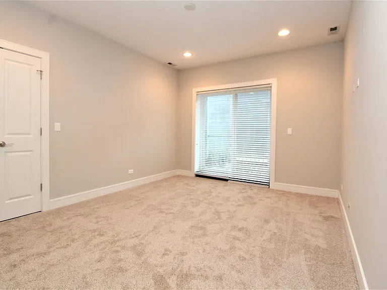 2408 W Cortland St #1W — Photo 14