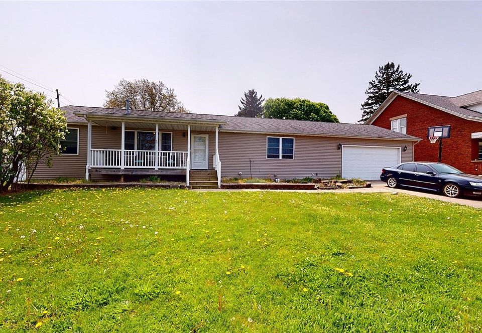 1st image of 2435 Crescent Dr