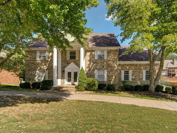 2073 E Nottingham Street, Springfield, MO 65804