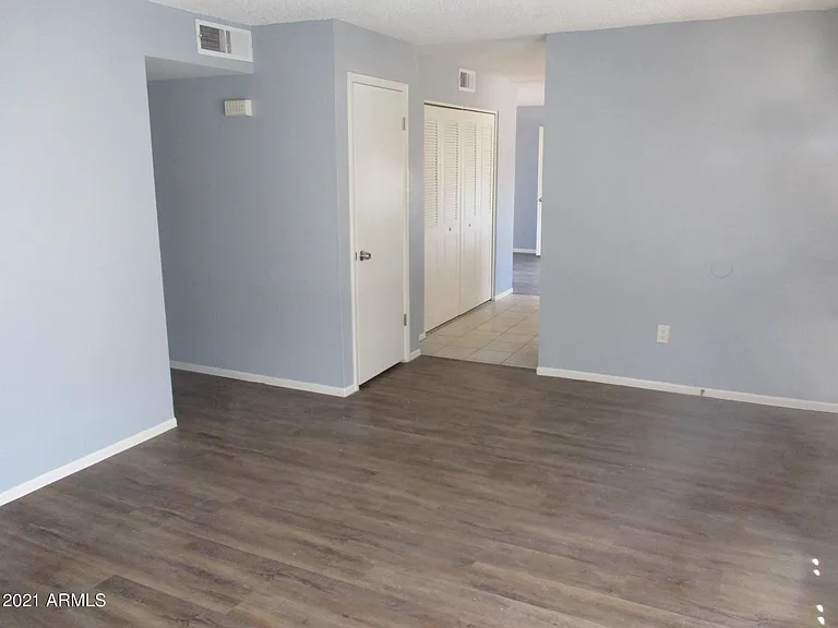 6014 S College Ave — Photo 5