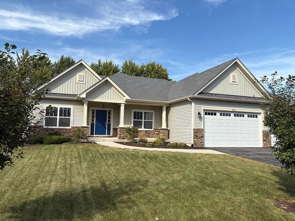1st image of 941 Blackberry Shore Ln