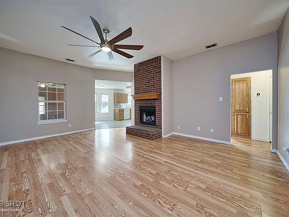 4th image of 3833 Purdue Ln