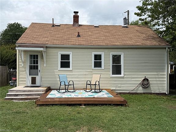 5th image of 32 Foxgrape Rd