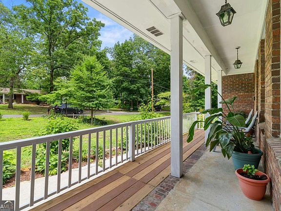 2nd image of 3593 Patricia Rd