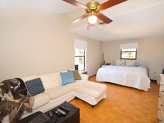 5th image of 1946 Wood Hollow Pl