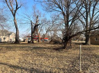 W Main St, Coffeen, IL 62017