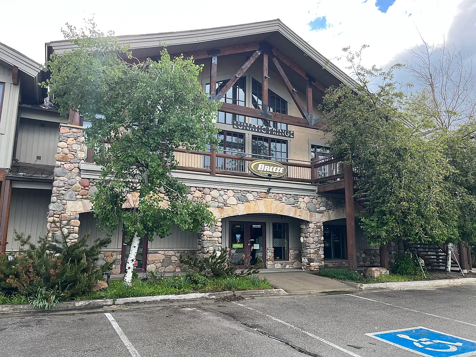 4343 N Highway 224