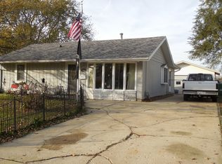 1815 Burry Circle Dr, Crest Hill, IL 60403