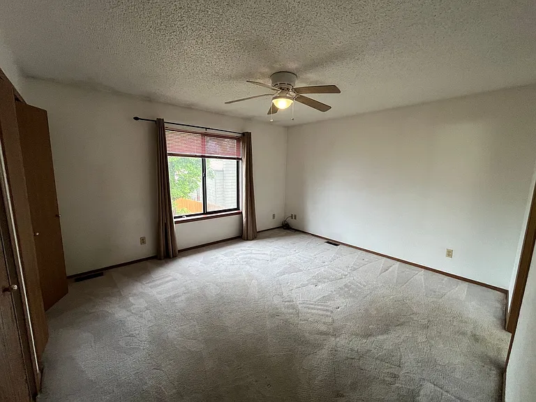 7734 Yates St — Photo 23