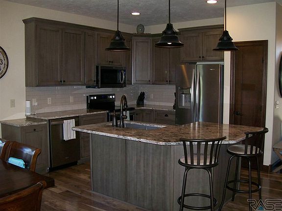3rd image of 5104 S Winston Ln