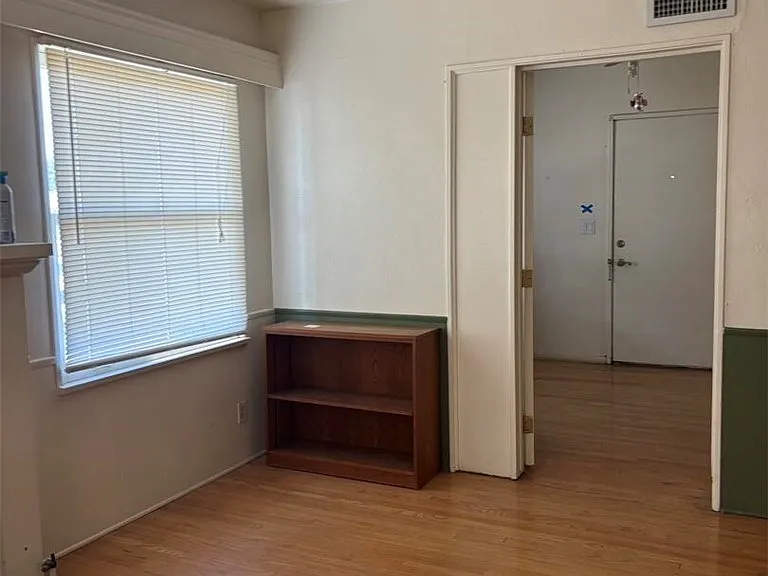 10007 Cole Rd — Photo 43