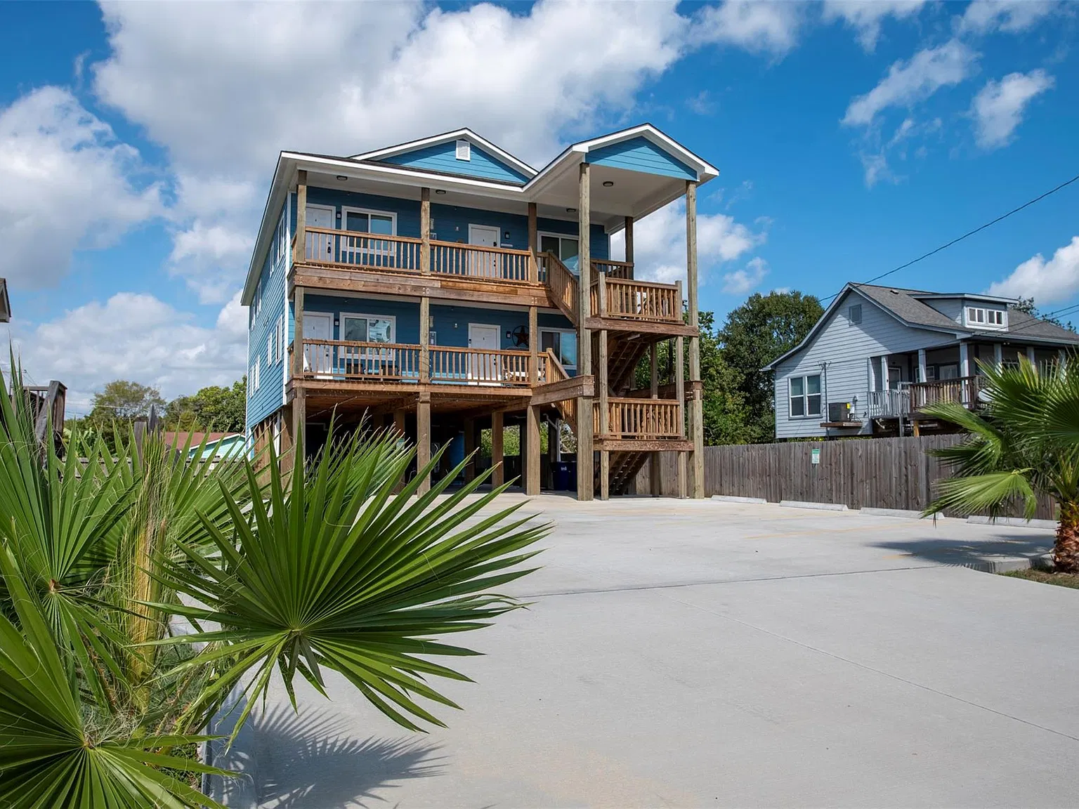 2 bed, 2.0 bath, 1100 sqft, $1,850 — Photo 3