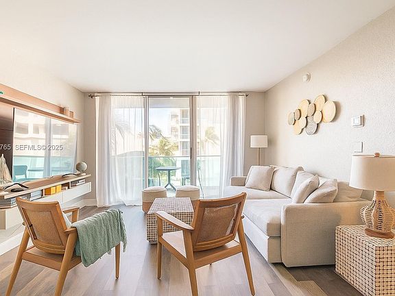 5th image of 4001 S Ocean Dr APT 3R