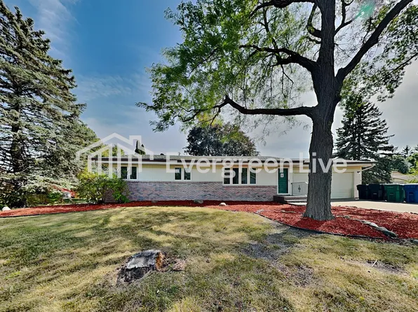 11811 65th Pl N, Maple Grove, MN 55369