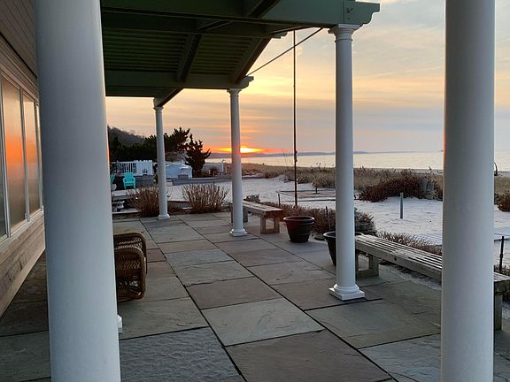 4th image of 1400 Sound Beach Dr #1400