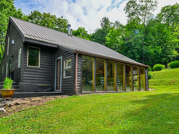2nd image of 3449 Glazier Rd