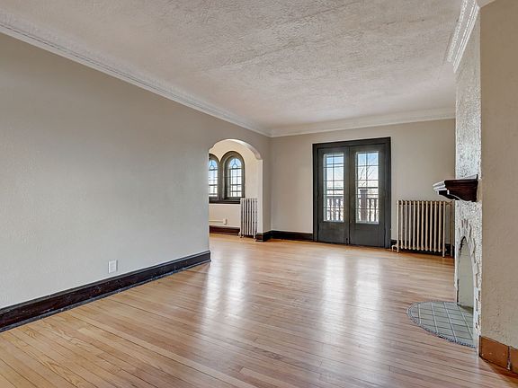 5th image of 5411 W Wisconsin Ave #6