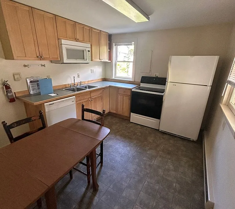 120-126 North Willard St