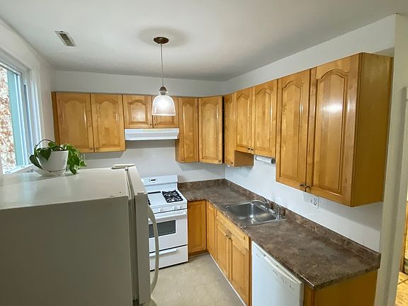 3rd image of 4831 N Oakley Ave APT 2