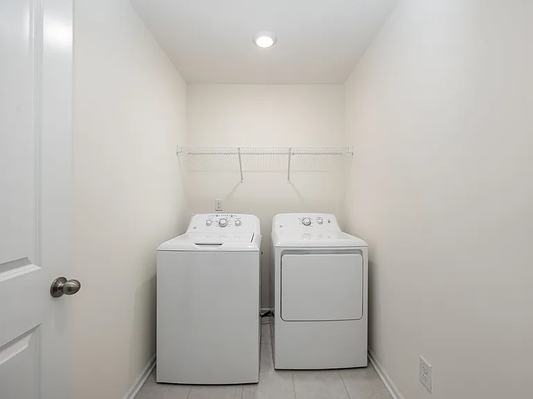 Unit Photo