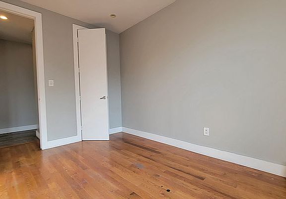 4th image of 661 W 180th St #Ee4