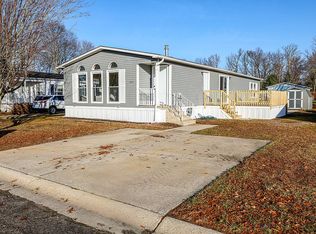 1200 Finch Ln, Mount Laurel, NJ 08054