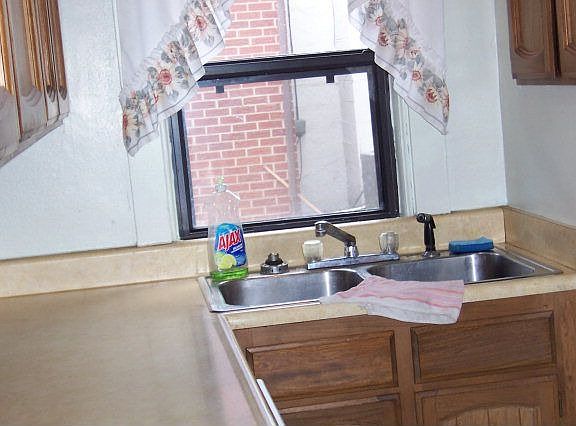 2nd image of 2105 Spruce St