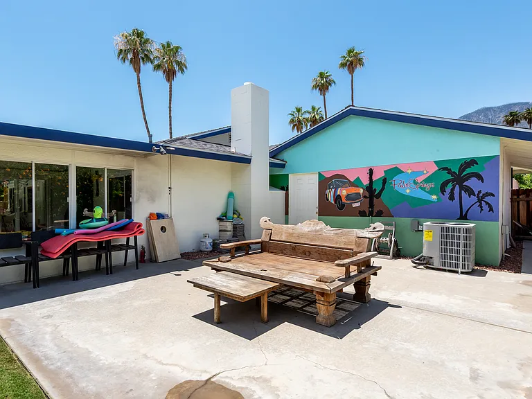 1390 S San Joaquin Dr — Photo 37