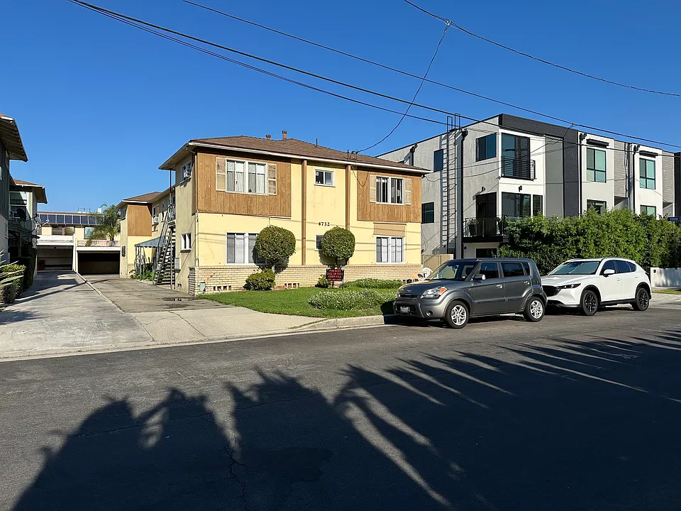 4732 Vantage Ave #3