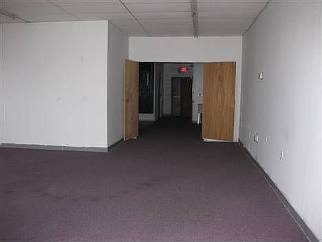 2nd image of 42 S Penn St
