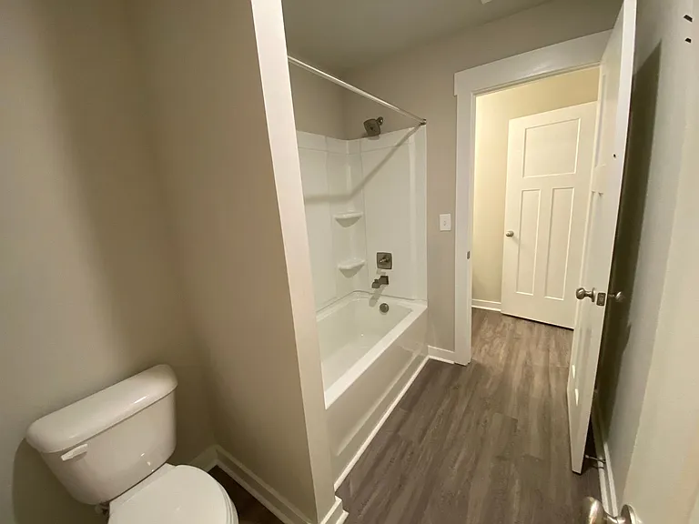 140 Pickett Fence Ln — Photo 37