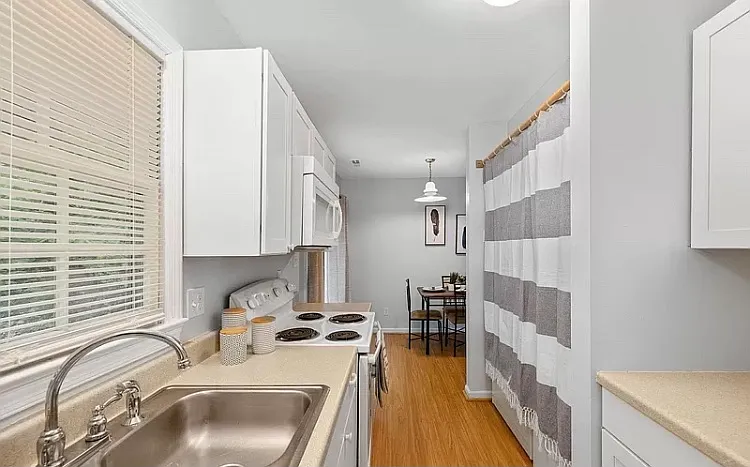 1190 Pine Haven Ct — Photo 9