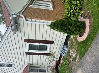 114 Holcroft Rd, Rochester, NY 14612