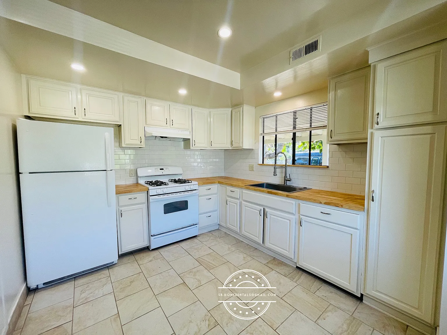 1735 Villa Ave — Photo 3