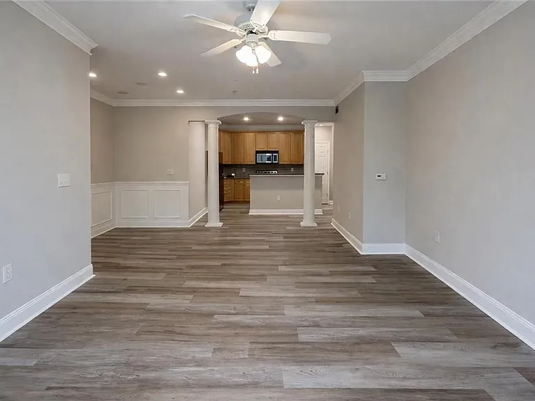 4107 Stratford Cmns — Photo 6