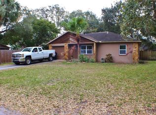 3214 W Van Buren Dr, Tampa, FL 33611