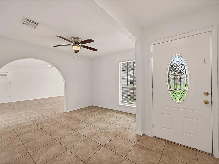6311 Tall Willow Dr — Photo 5