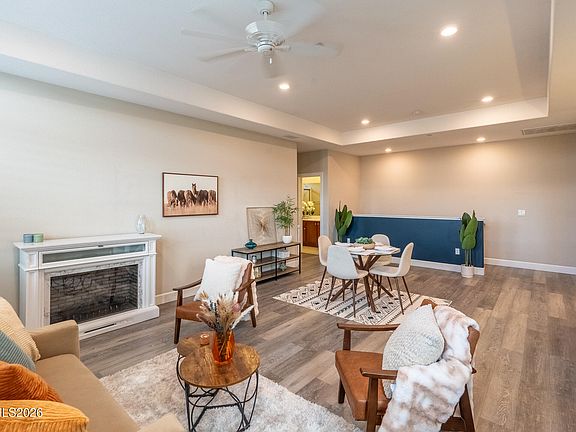 5th image of 1960 Dark Horse Rd APT A