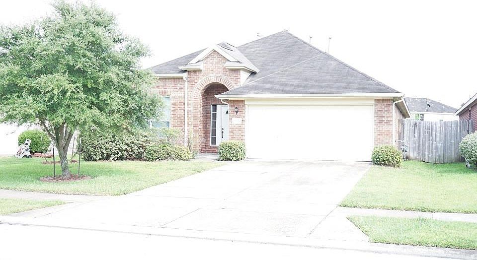 1st image of 16727 Great Oaks Glen Dr