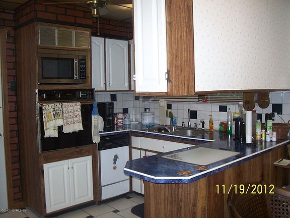 2nd image of 10460 Dexter Dr W