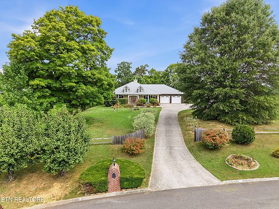 2nd image of 1861 Big Buck Ln