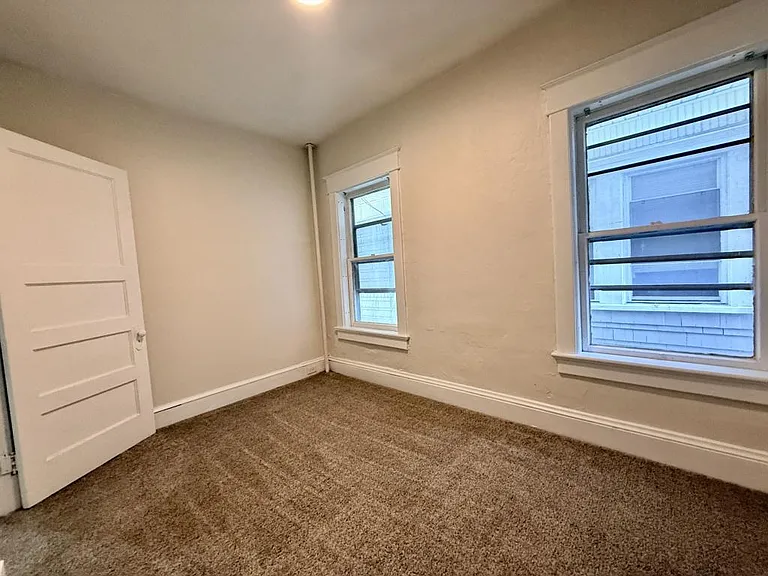 322 Taylor Ave #2 — Photo 6