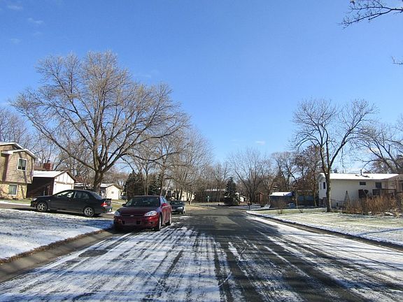 5th image of 2008 75th Ave N