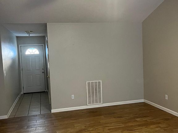 5th image of 123 Lakeview Poin