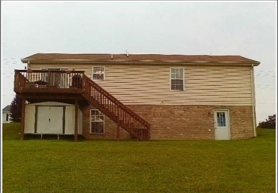 2nd image of 25 Ellen Dr