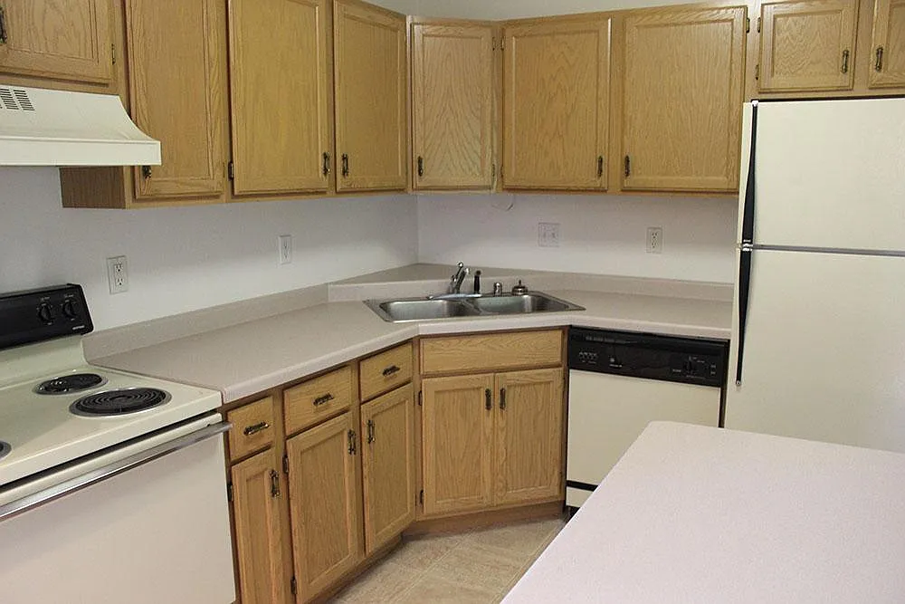 2 bed, 1.5 bath, $850 — Photo 2