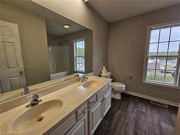 3rd image of 165 Cameron Way Cir