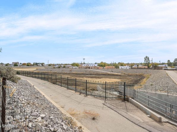 las-cruces-new-mexico-350407844 picture